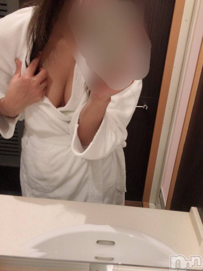 三条デリヘル(レディー)の2021年3月23日お店速報「今夜は綺麗系Girlがお兄さんを癒します」