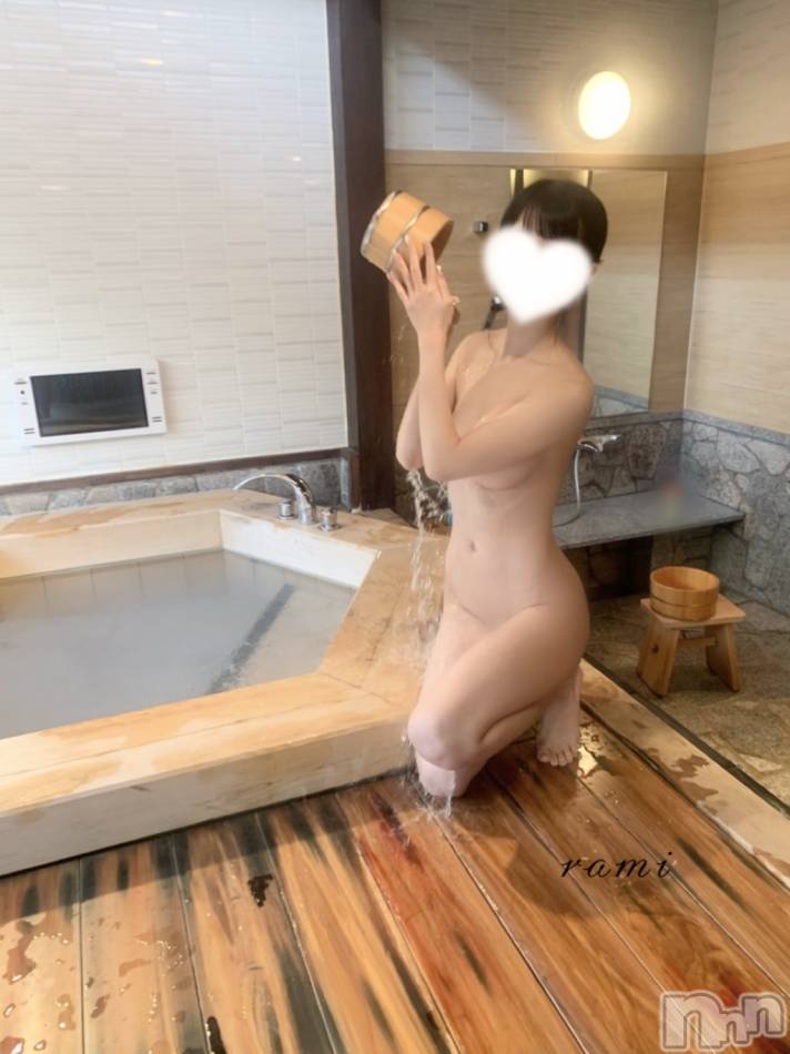 三条デリヘル(レディー)の2022年4月19日お店速報「らみちゃんまだ！➊枠ご案内可能なんです」