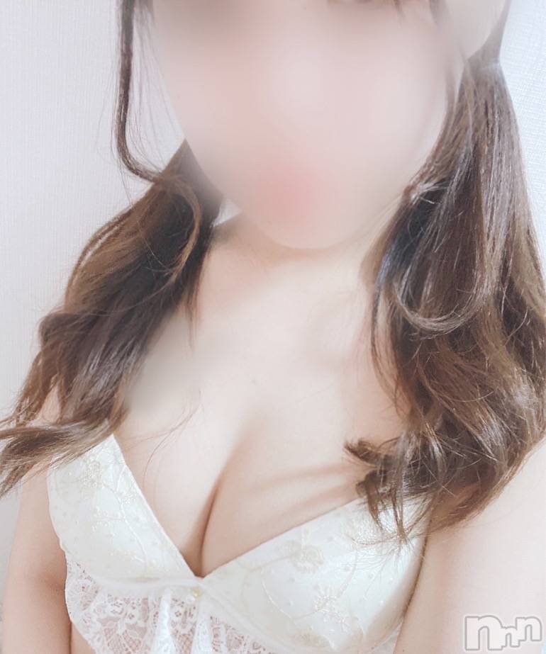 三条デリヘル(レディー)の2023年12月11日お店速報「体験ちゃん残り➊枠!!ゆるふわ美人ちゃんです💕」