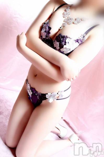 三条デリヘル(レディー)の2025年10月30日お店速報「夜のおススメレア出勤の”かえでちゃん”Мっ子らしいよ」