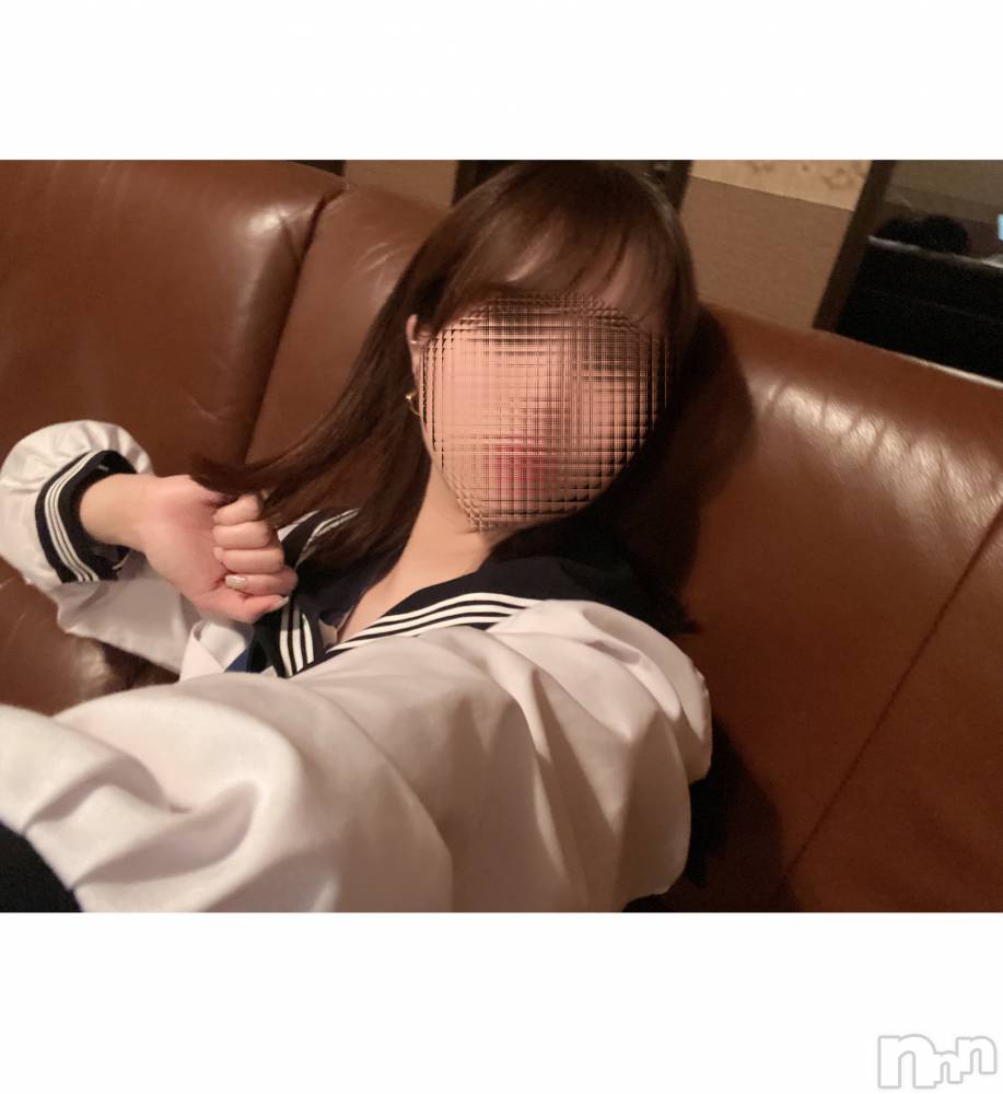新潟手コキsleepy girl(スリーピーガール) しおりちゃん(23)の4月1日写メブログ「セーラー服と機関銃」