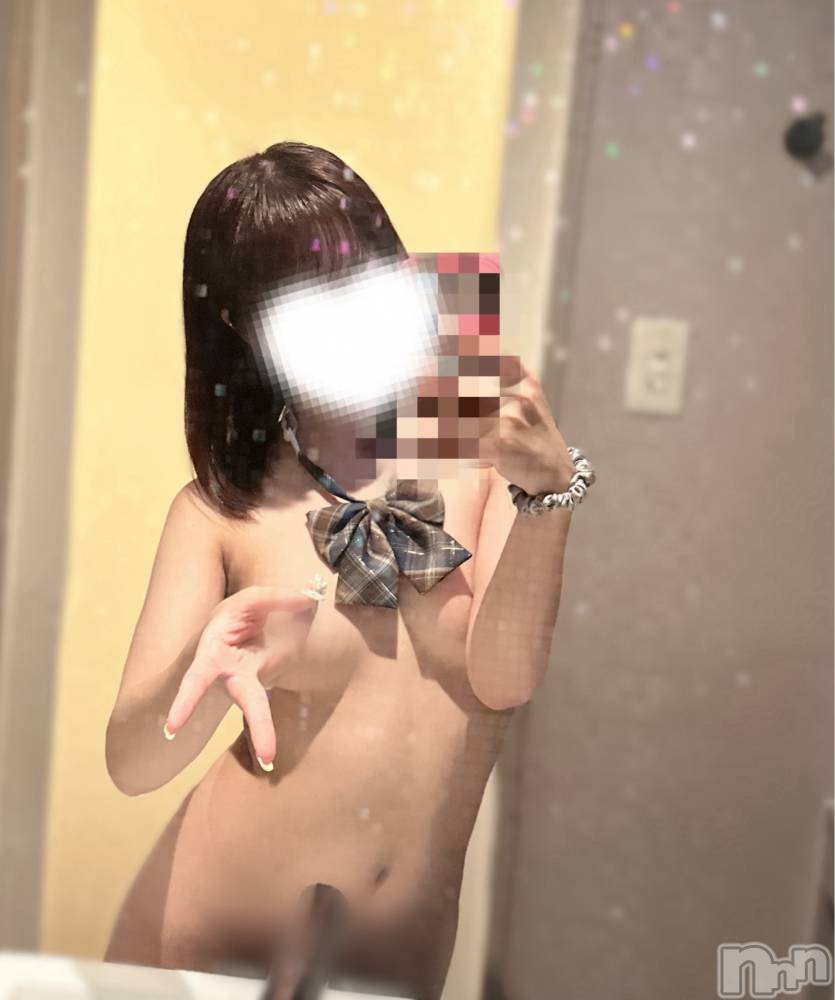 新潟手コキsleepy girl(スリーピーガール) しおりちゃん(23)の10月13日写メブログ「ギリギリ見えてないと思います」