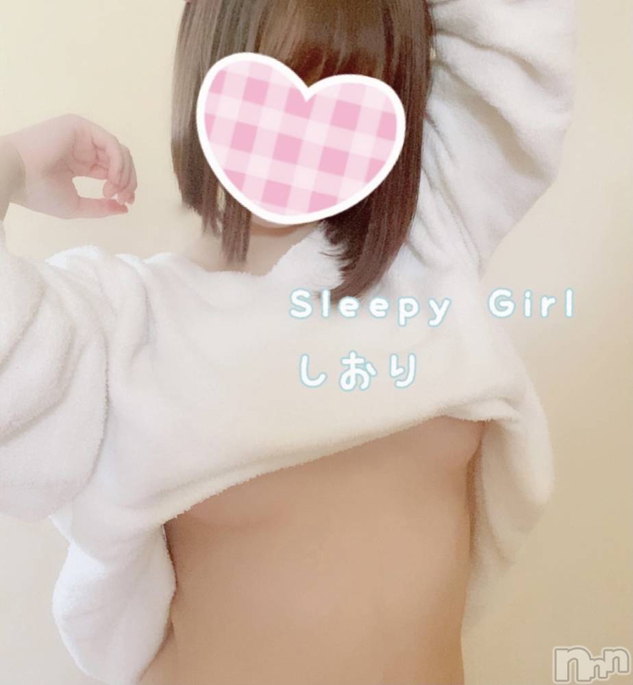 新潟手コキsleepy girl(スリーピーガール) しおりちゃん(23)の11月14日写メブログ「|´-`)ﾁﾗｯ」