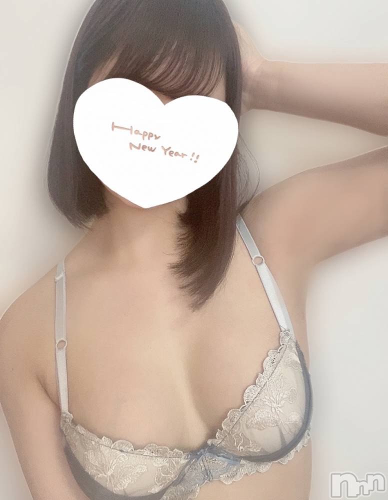 新潟手コキsleepy girl(スリーピーガール) しおりちゃん(23)の1月5日写メブログ「おもちがふたつ」