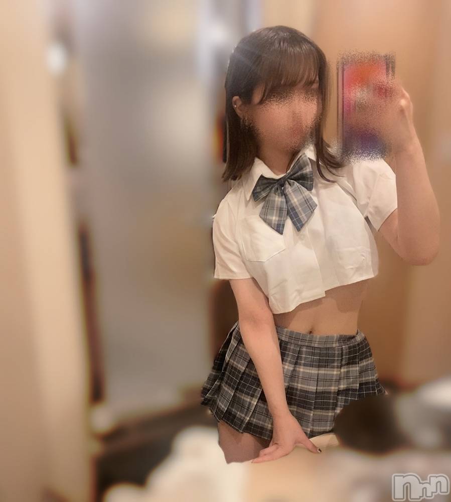 新潟手コキsleepy girl(スリーピーガール) しおりちゃん(23)の5月26日写メブログ「- ̗̀ 𝚃𝚑𝚊𝚗𝚔 𝚢𝚘𝚞  ̖́-」