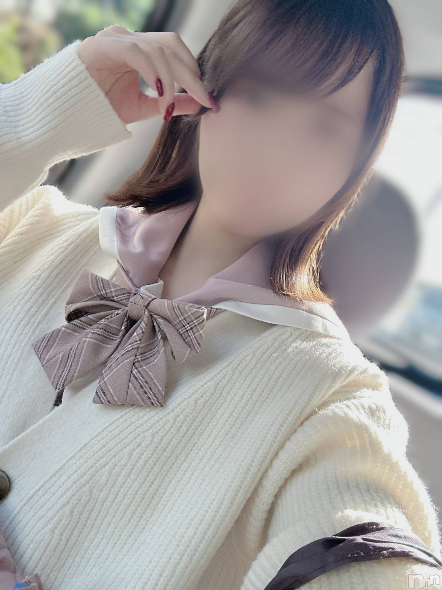 新潟手コキsleepy girl(スリーピーガール)しおりちゃん(23)の2023年10月17日写メブログ「寒くなってきて最近ハマってるものがあるのできいてくださいよ」