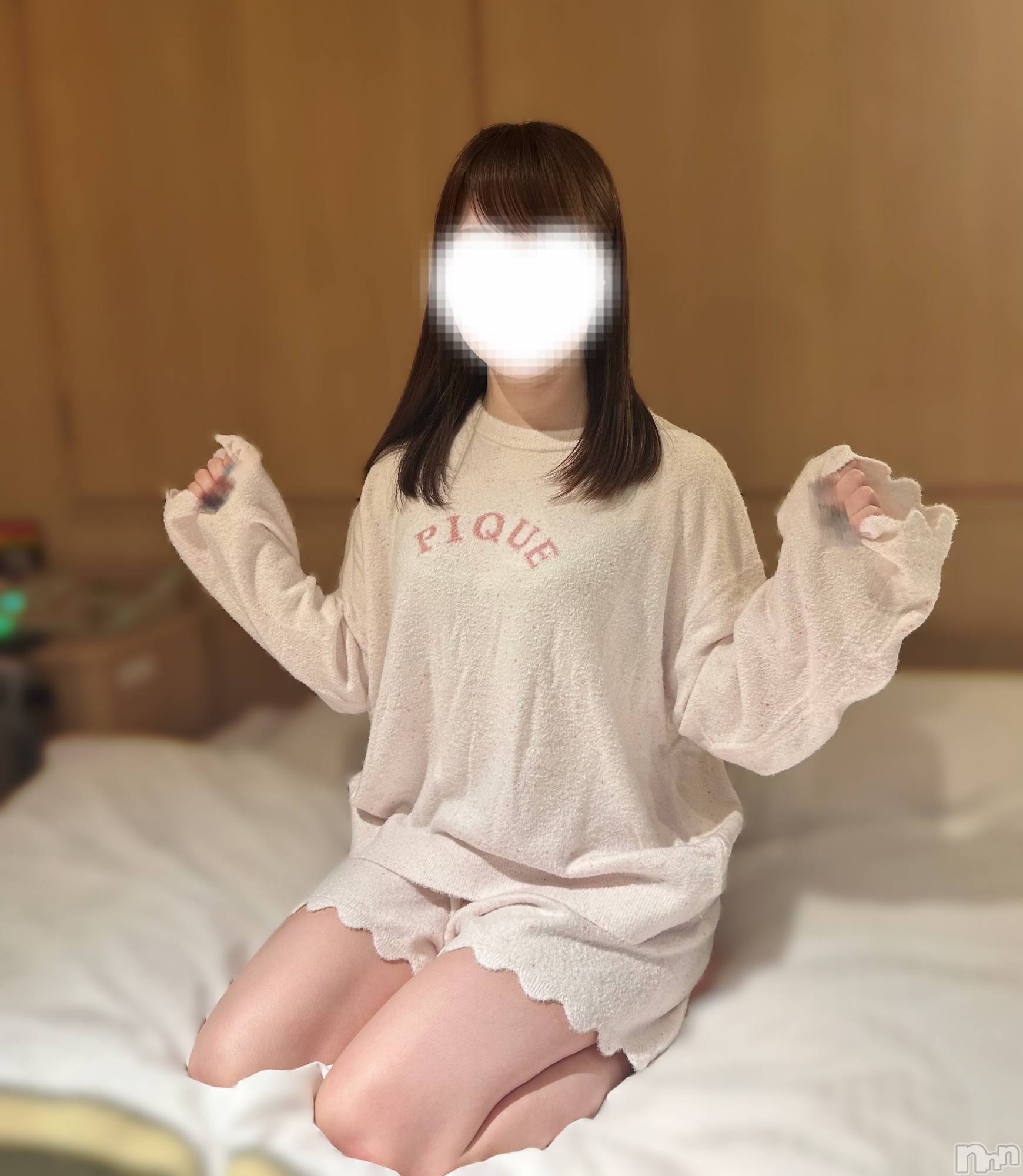 新潟手コキsleepy girl(スリーピーガール)しおりちゃん(23)の2025年3月24日写メブログ「お耳よわよわだね♡」