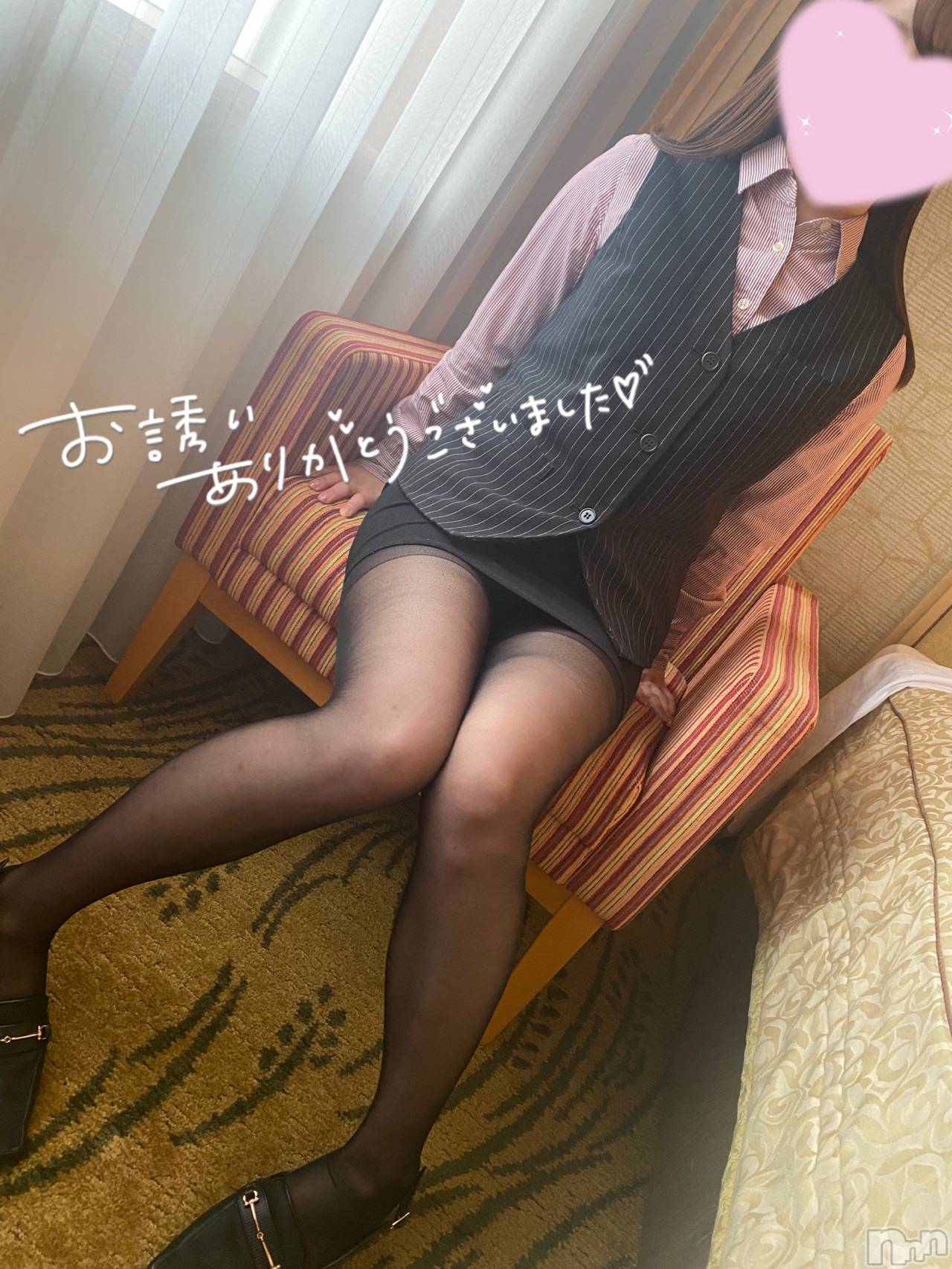 新潟手コキsleepy girl(スリーピーガール)しおりちゃん(23)の2022年10月4日写メブログ「空きました🪄⌒♡｡．」
