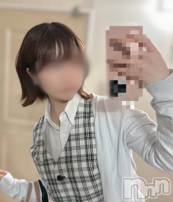 新潟手コキ sleepy girl(スリーピーガール) しおりちゃん(23)の2月26日写メブログ「何が違うか分かりますか？」