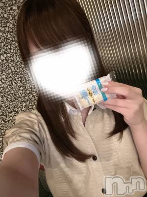 新潟手コキ sleepy girl(スリーピーガール) しおりちゃん(23)の6月20日写メブログ「最高のお土産︎👍🏻 ̖́-」