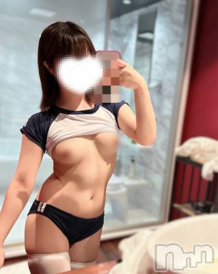新潟デリヘル Office Amour(オフィスアムール) まこ/ヘルス＆エステ課(23)の8月3日写メブログ「明日空いてる❔🥹」