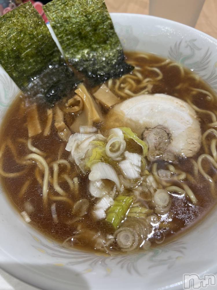 上越デリヘル上越最安値！奥様Deli急便(ジョウエツサイヤスネ！オクサマデリキュウビン) 超癒し系奥様 ももこ(37)の11月26日写メブログ「11月26日 21時52分のブログ」