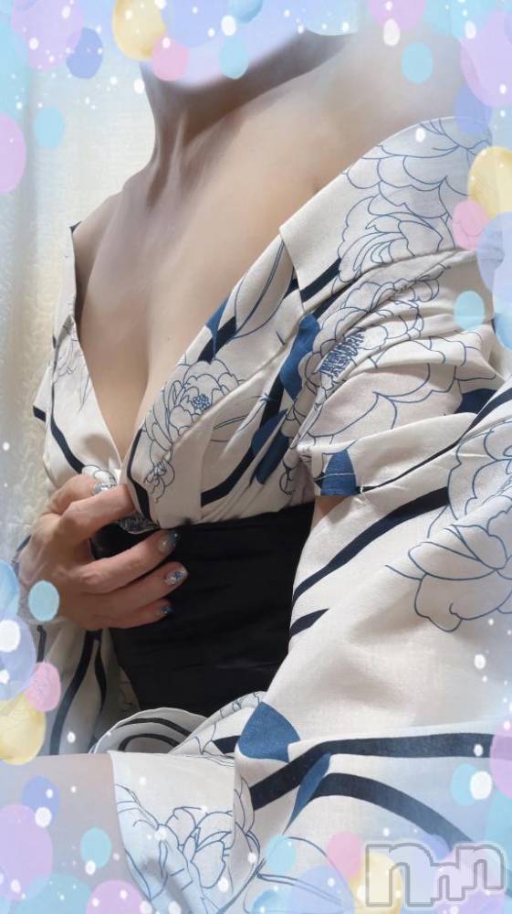 松本発人妻デリヘル松本人妻隊(マツモトヒトヅマタイ) ひでみ(43)の8月13日写メブログ「本日浴衣で♡」