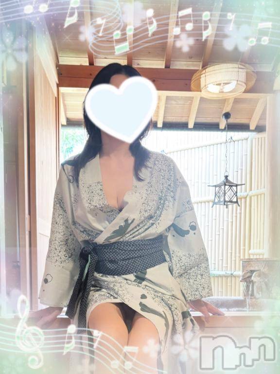 松本発人妻デリヘル松本人妻隊(マツモトヒトヅマタイ)ひでみ(43)の2025年5月16日写メブログ「浴衣♡」
