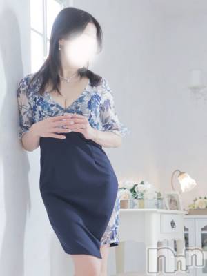 ひでみ(43) 身長155cm、スリーサイズB87(E).W59.H88。松本発デリヘル 松本人妻隊(マツモトヒトヅマタイ)在籍。