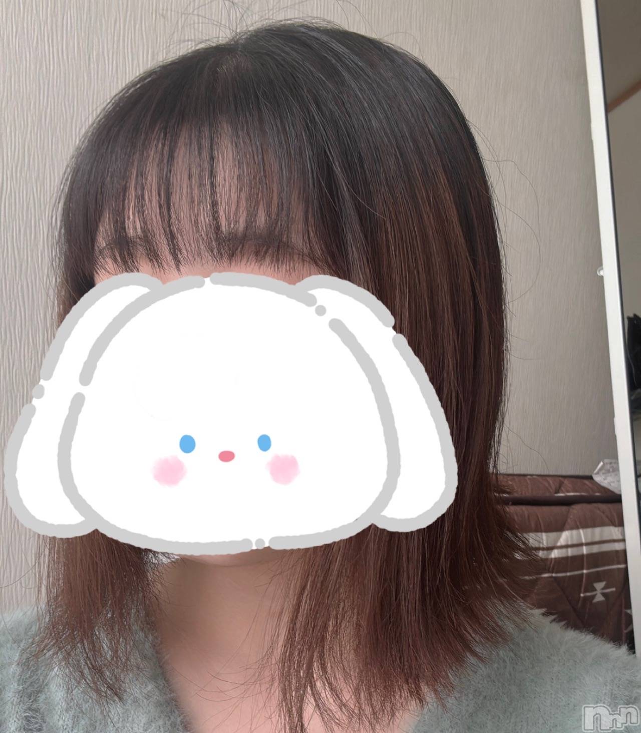 上越デリヘルClub Crystal(クラブ　クリスタル)のあ(23)の2026年4月15日写メブログ「髪の毛切りました♥️」