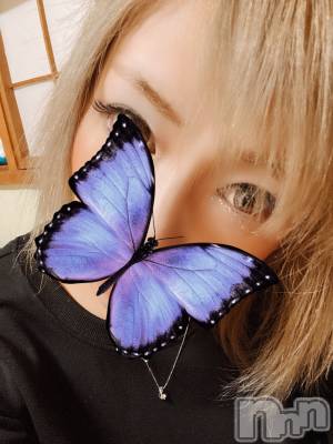 三条デリヘル コスプレ専門店　BLUE MOON(ブルームーン) 新人＃みりあ(28)の10月27日写メブログ「あそぼ😍化粧終わったよ」