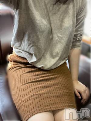 長岡デリヘル 人妻楼　長岡店(ヒトヅマロウ　ナガオカテン) じゅん(32)の9月13日写メブログ「出勤してますよ～」