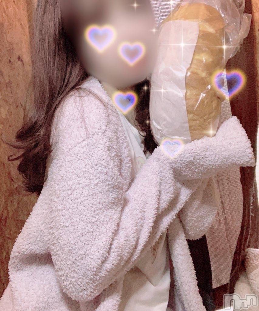 新潟手コキsleepy girl(スリーピーガール)ありすちゃん(23)の2021年11月3日写メブログ「♪うれしい差し入れ♪」