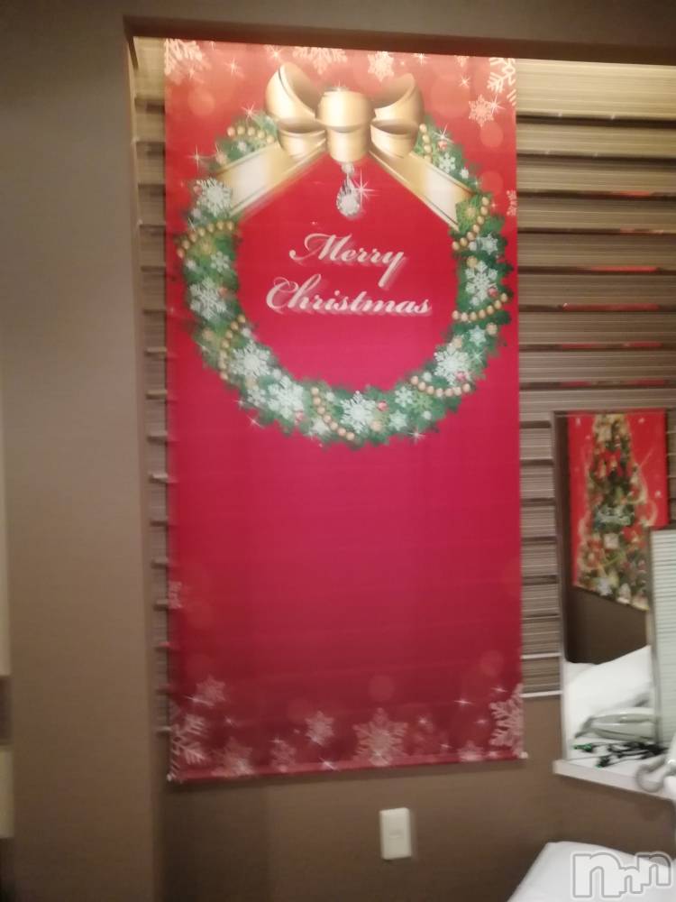 上越デリヘル上越最安値！奥様Deli急便(ジョウエツサイヤスネ！オクサマデリキュウビン) 熟女エロパワー全開　あきほ(54)の12月24日写メブログ「今日は24:00までだよん」