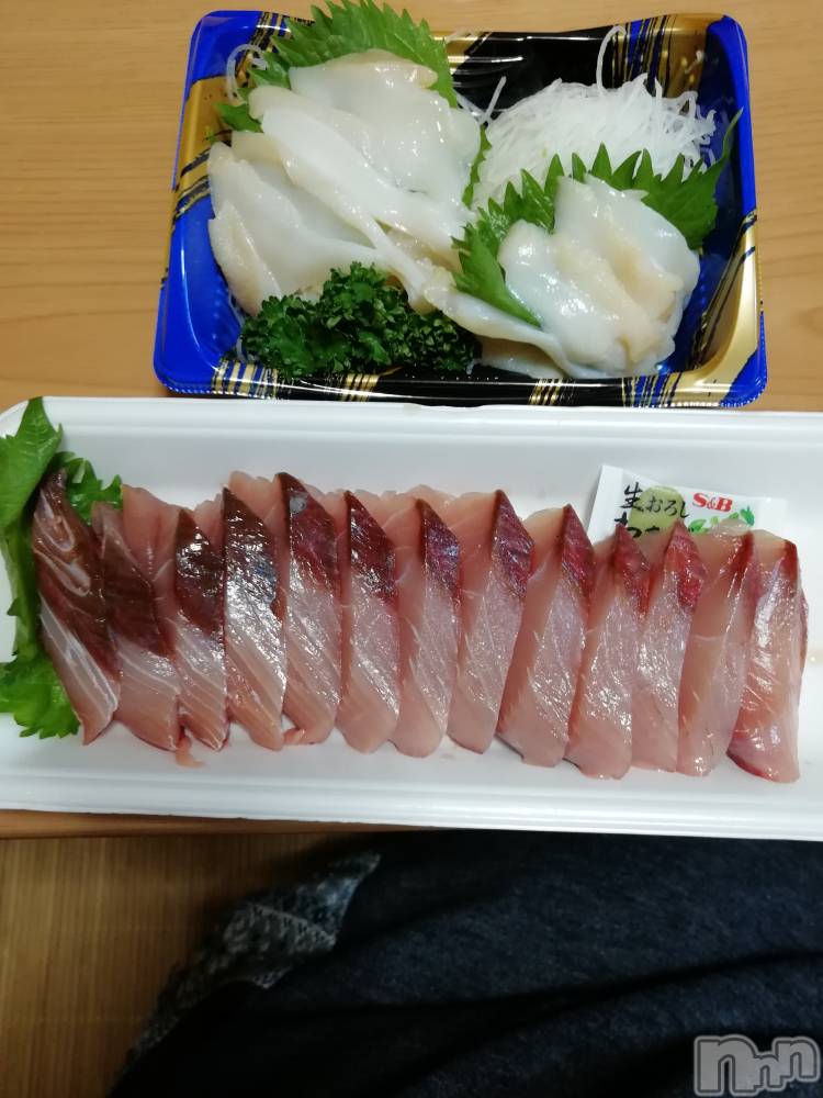 上越デリヘル上越最安値！奥様Deli急便(ジョウエツサイヤスネ！オクサマデリキュウビン) 熟女エロパワー全開　あきほ(54)の5月9日写メブログ「昨日は母の日でした。」