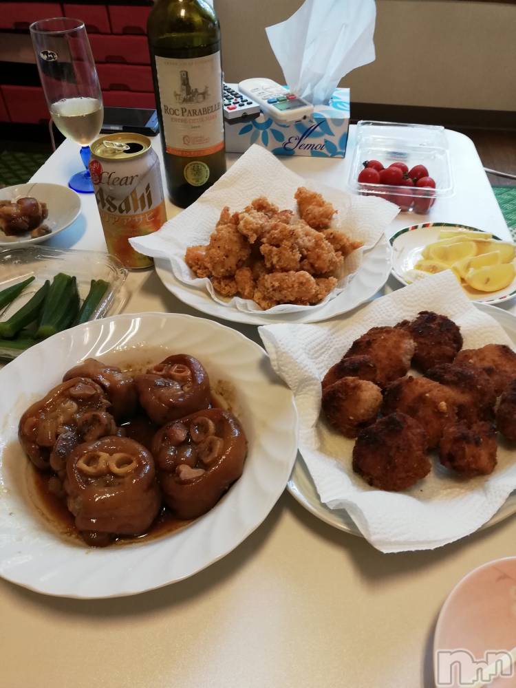 上越デリヘル上越最安値！奥様Deli急便(ジョウエツサイヤスネ！オクサマデリキュウビン) 熟女エロパワー全開　あきほ(54)の8月14日写メブログ「おはようございます。宜しくね♡」