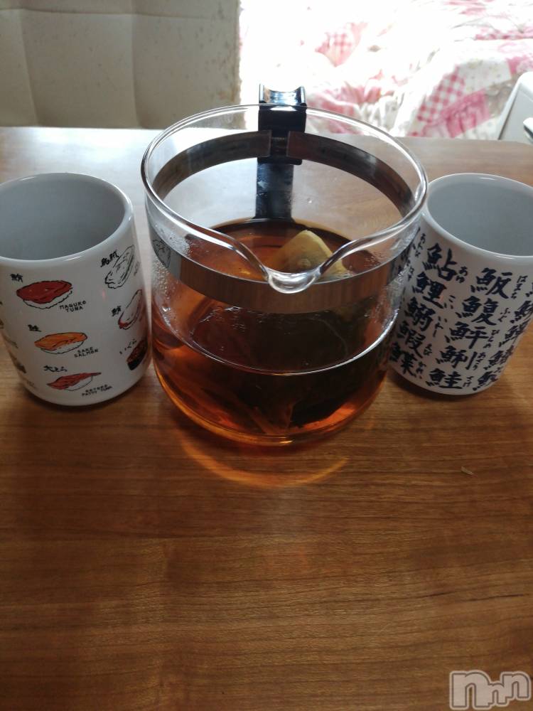 上越デリヘル上越最安値！奥様Deli急便(ジョウエツサイヤスネ！オクサマデリキュウビン) 熟女エロパワー全開　あきほ(54)の11月2日写メブログ「お茶タイム」