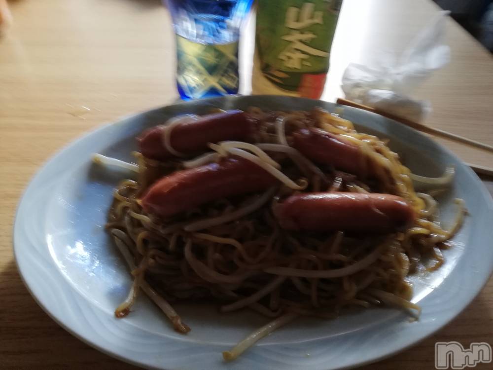 上越デリヘル上越最安値！奥様Deli急便(ジョウエツサイヤスネ！オクサマデリキュウビン) 熟女エロパワー全開　あきほ(54)の11月5日写メブログ「お昼は自宅で焼きそば」