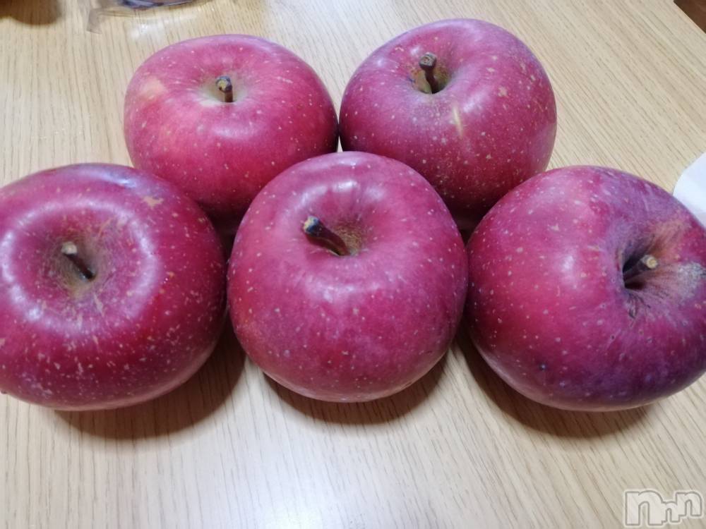 上越デリヘル上越最安値！奥様Deli急便(ジョウエツサイヤスネ！オクサマデリキュウビン) 熟女エロパワー全開　あきほ(54)の12月1日写メブログ「今年ももう終わり😱今月も宜しくお願いします🙇‍♀️⤵️」