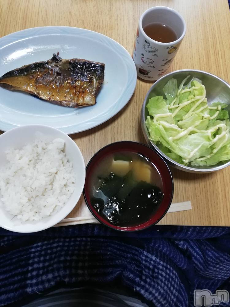 上越デリヘル上越最安値！奥様Deli急便(ジョウエツサイヤスネ！オクサマデリキュウビン) 熟女エロパワー全開　あきほ(54)の12月11日写メブログ「ちょっと自宅でお昼ご飯🍚」