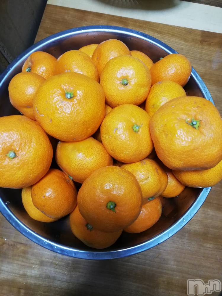 上越デリヘル上越最安値！奥様Deli急便(ジョウエツサイヤスネ！オクサマデリキュウビン) 熟女エロパワー全開　あきほ(54)の12月12日写メブログ「おはようございます。」