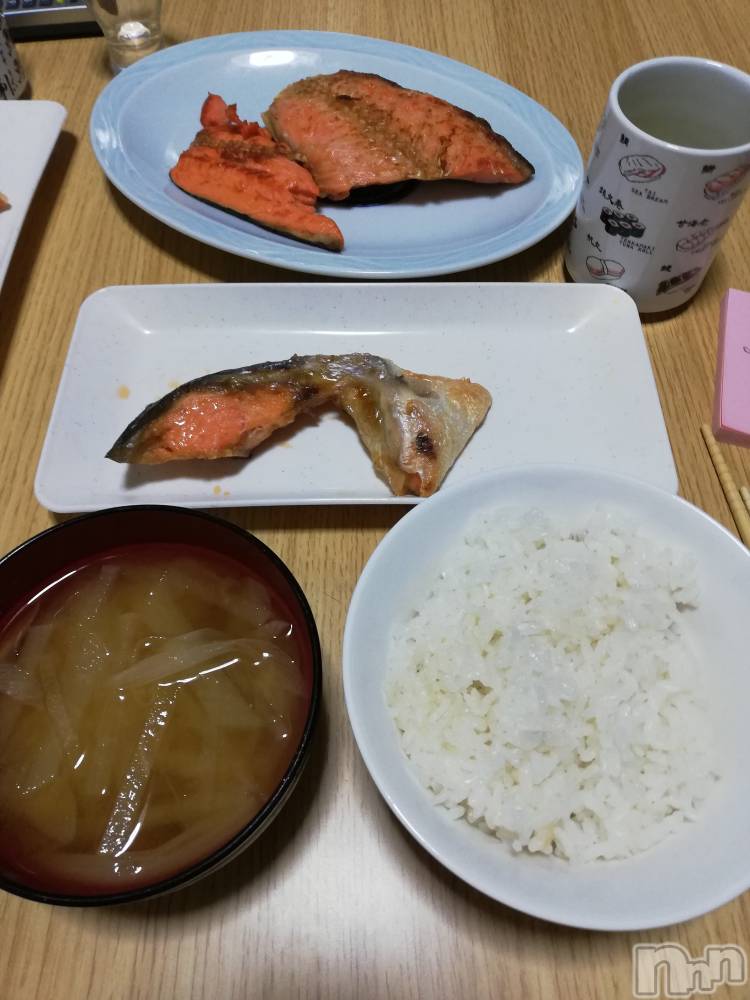 上越デリヘル上越最安値！奥様Deli急便(ジョウエツサイヤスネ！オクサマデリキュウビン) 熟女エロパワー全開　あきほ(54)の12月13日写メブログ「朝ごはん☕😃🌄」