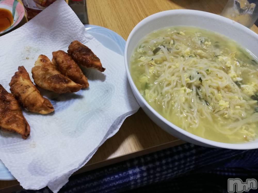 上越デリヘル上越最安値！奥様Deli急便(ジョウエツサイヤスネ！オクサマデリキュウビン) 熟女エロパワー全開　あきほ(54)の1月2日写メブログ「早いお昼🍜」