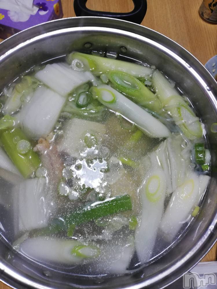 上越デリヘル上越最安値！奥様Deli急便(ジョウエツサイヤスネ！オクサマデリキュウビン) 熟女エロパワー全開　あきほ(54)の1月3日写メブログ「湯豆腐中🍲」