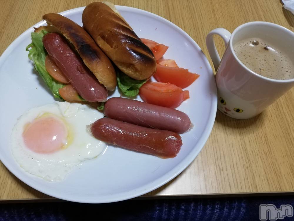 上越デリヘル上越最安値！奥様Deli急便(ジョウエツサイヤスネ！オクサマデリキュウビン) 熟女エロパワー全開　あきほ(54)の2月13日写メブログ「おはようございます☺️朝ごはん☕🍞🌄」