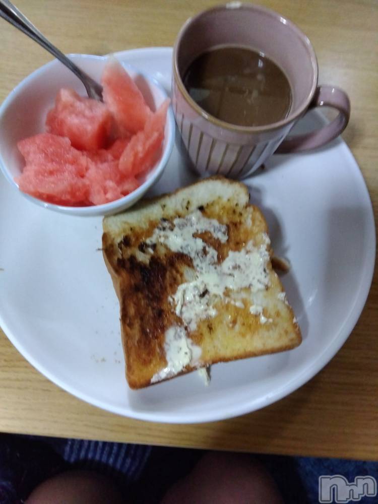 上越デリヘル上越最安値！奥様Deli急便(ジョウエツサイヤスネ！オクサマデリキュウビン) 熟女エロパワー全開　あきほ(54)の6月19日写メブログ「今日の朝食🍞」