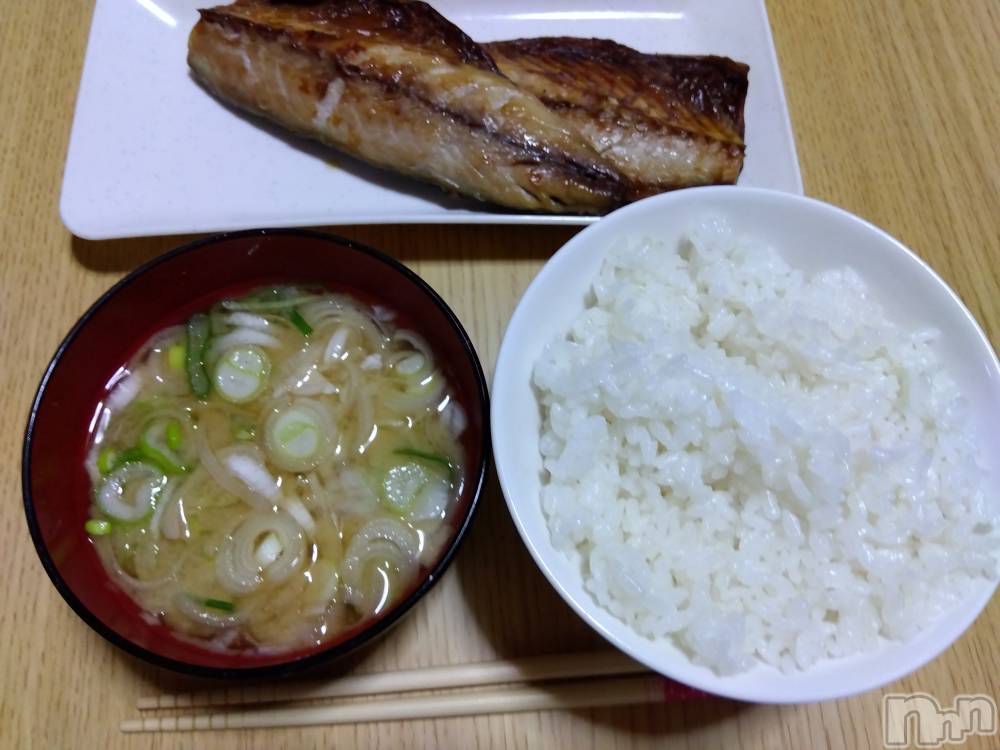 上越デリヘル上越最安値！奥様Deli急便(ジョウエツサイヤスネ！オクサマデリキュウビン) 熟女エロパワー全開　あきほ(54)の7月10日写メブログ「おはようございます😊」