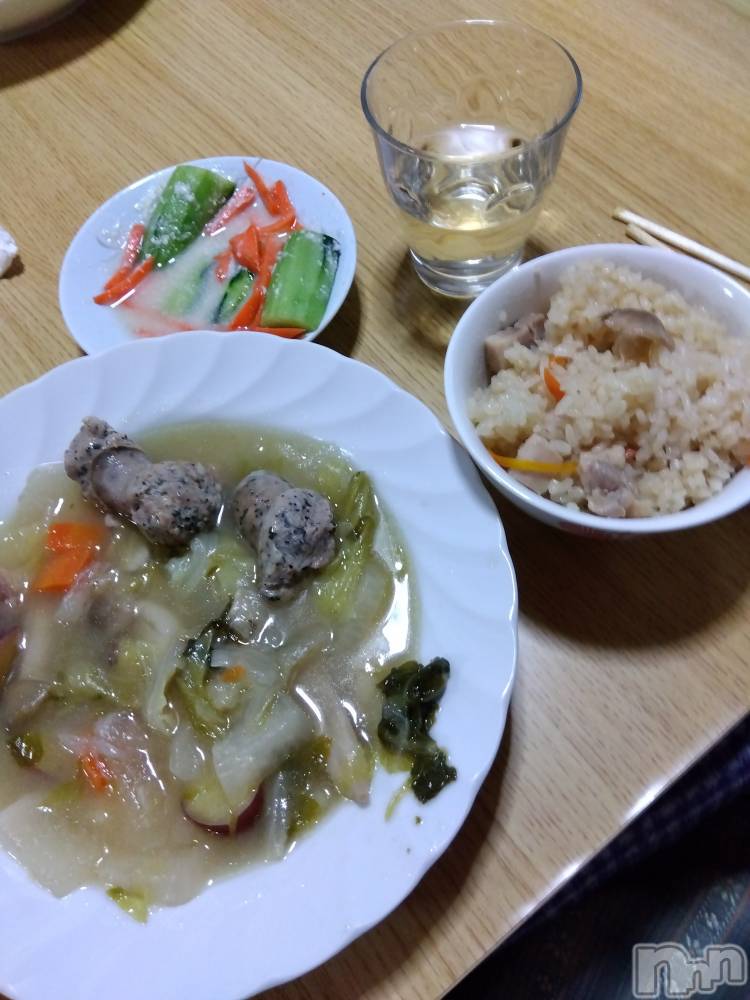 上越デリヘル上越最安値！奥様Deli急便(ジョウエツサイヤスネ！オクサマデリキュウビン) 熟女エロパワー全開　あきほ(54)の11月22日写メブログ「おはようございます(*^^*)」