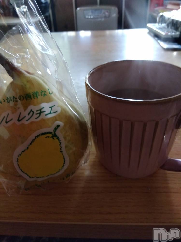 上越デリヘル上越最安値！奥様Deli急便(ジョウエツサイヤスネ！オクサマデリキュウビン) 熟女エロパワー全開　あきほ(54)の11月28日写メブログ「今日は急遽お休みします」