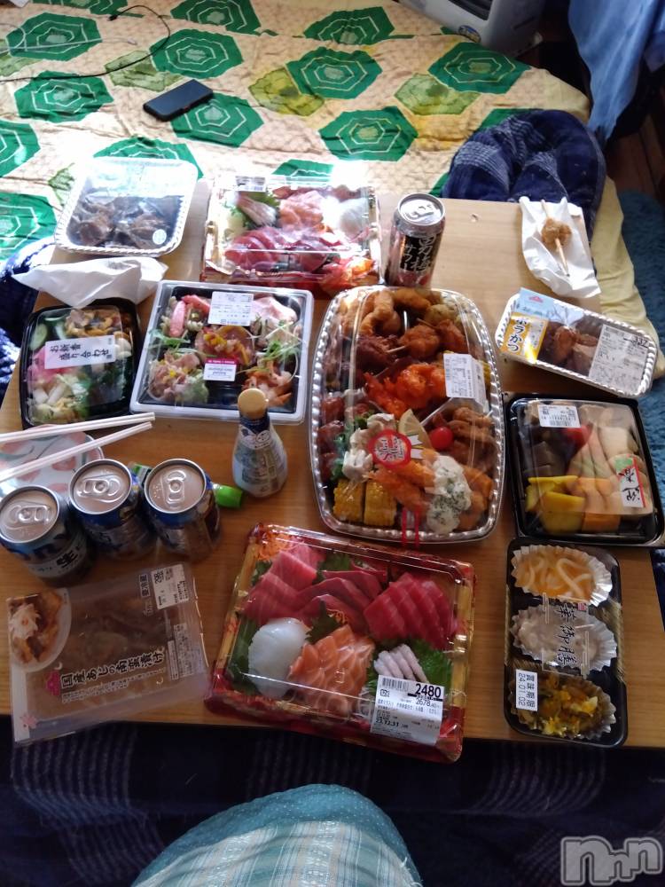 上越デリヘル上越最安値！奥様Deli急便(ジョウエツサイヤスネ！オクサマデリキュウビン) 熟女エロパワー全開　あきほ(54)の12月31日写メブログ「今年も1年間ありがとうございました🙇‍♀️」