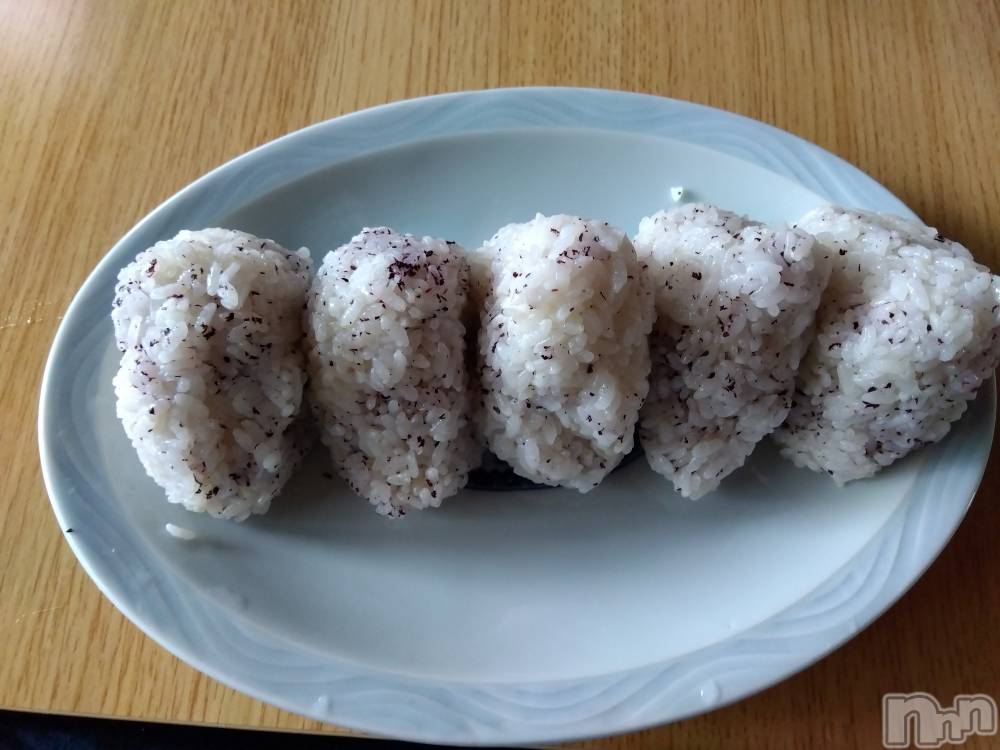 上越デリヘル上越最安値！奥様Deli急便(ジョウエツサイヤスネ！オクサマデリキュウビン) 熟女エロパワー全開　あきほ(54)の5月7日写メブログ「今週は今日だけ出勤です😣」