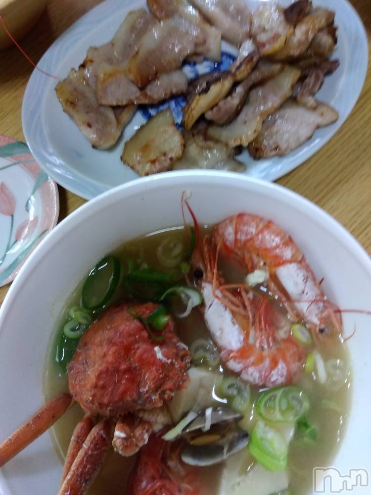 上越デリヘル上越最安値！奥様Deli急便(ジョウエツサイヤスネ！オクサマデリキュウビン) 熟女エロパワー全開　あきほ(54)の5月26日写メブログ「自宅で………」