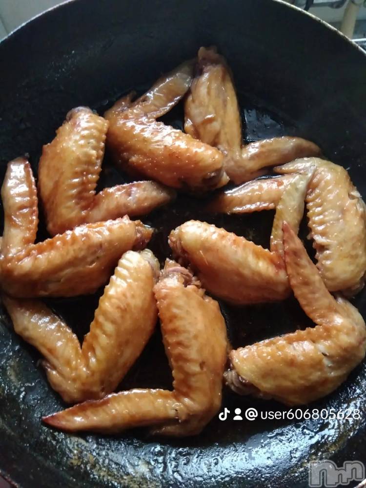 上越デリヘル上越最安値！奥様Deli急便(ジョウエツサイヤスネ！オクサマデリキュウビン) 熟女エロパワー全開　あきほ(54)の1月23日写メブログ「今日も朝から………」