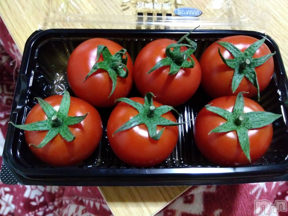 上越デリヘル上越最安値！奥様Deli急便(ジョウエツサイヤスネ！オクサマデリキュウビン) 熟女エロパワー全開　あきほ(54)の5月8日写メブログ「おはようございます😊(*^^*)」