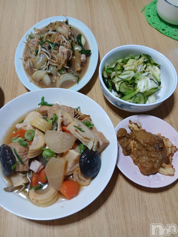 上越デリヘル上越最安値！奥様Deli急便(ジョウエツサイヤスネ！オクサマデリキュウビン) 熟女エロパワー全開　あきほ(54)の4月30日写メブログ「今日と明日は出勤します」