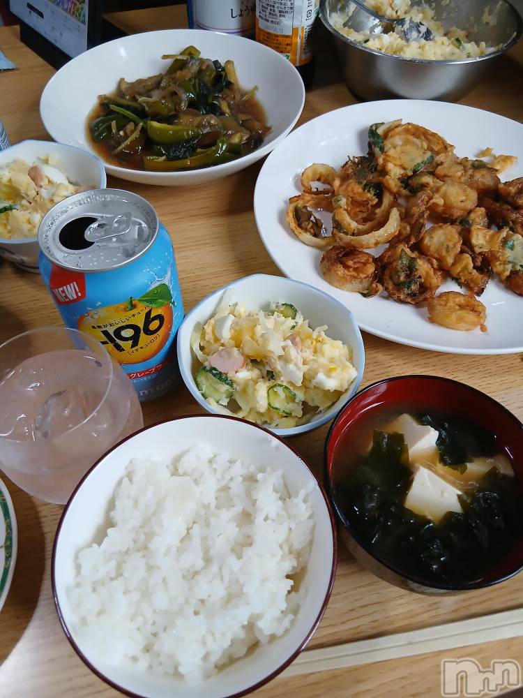 上越デリヘル上越最安値！奥様Deli急便(ジョウエツサイヤスネ！オクサマデリキュウビン) 熟女エロパワー全開　あきほ(54)の8月22日写メブログ「10:00～のご予約ご指名待ってます♥️」