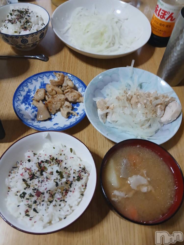 上越デリヘル上越最安値！奥様Deli急便(ジョウエツサイヤスネ！オクサマデリキュウビン) 熟女エロパワー全開　あきほ(54)の10月20日写メブログ「☔お風呂で...」
