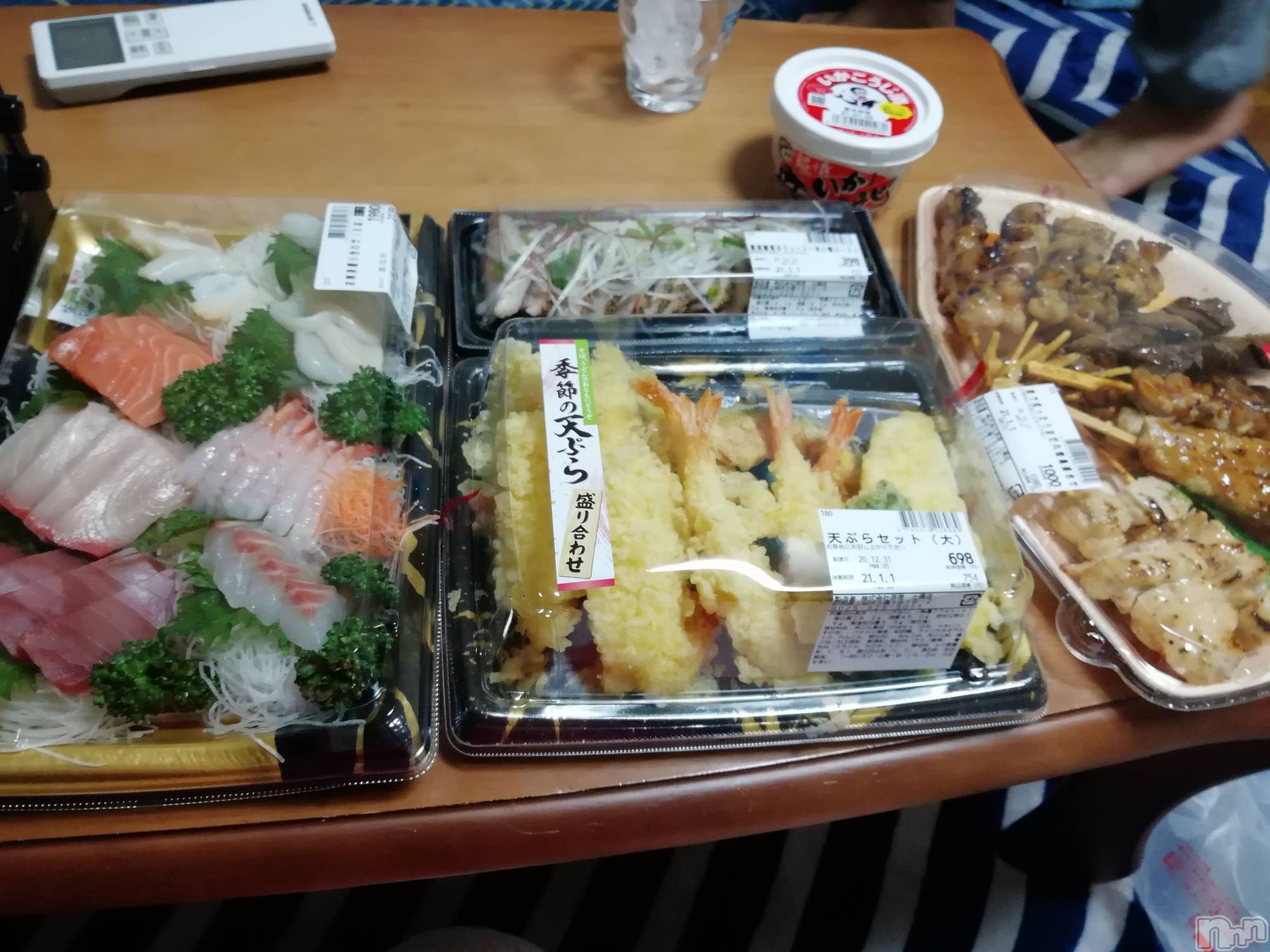 上越デリヘル上越最安値！奥様Deli急便(ジョウエツサイヤスネ！オクサマデリキュウビン)熟女エロパワー全開　あきほ(54)の2021年1月1日写メブログ「本年もあきほをよろしくお願いします♡」