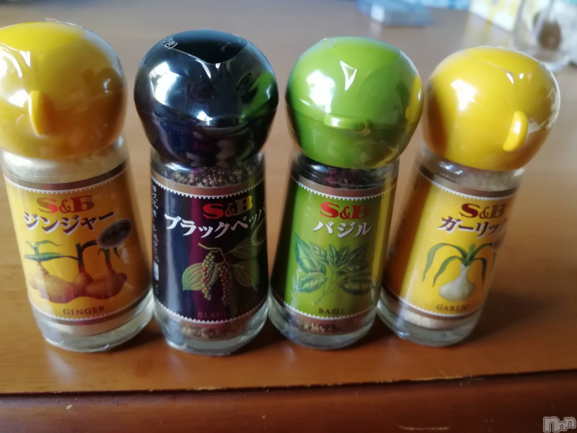 上越デリヘル上越最安値！奥様Deli急便(ジョウエツサイヤスネ！オクサマデリキュウビン)熟女エロパワー全開　あきほ(54)の2022年3月28日写メブログ「お仕事お疲れ様でした～」