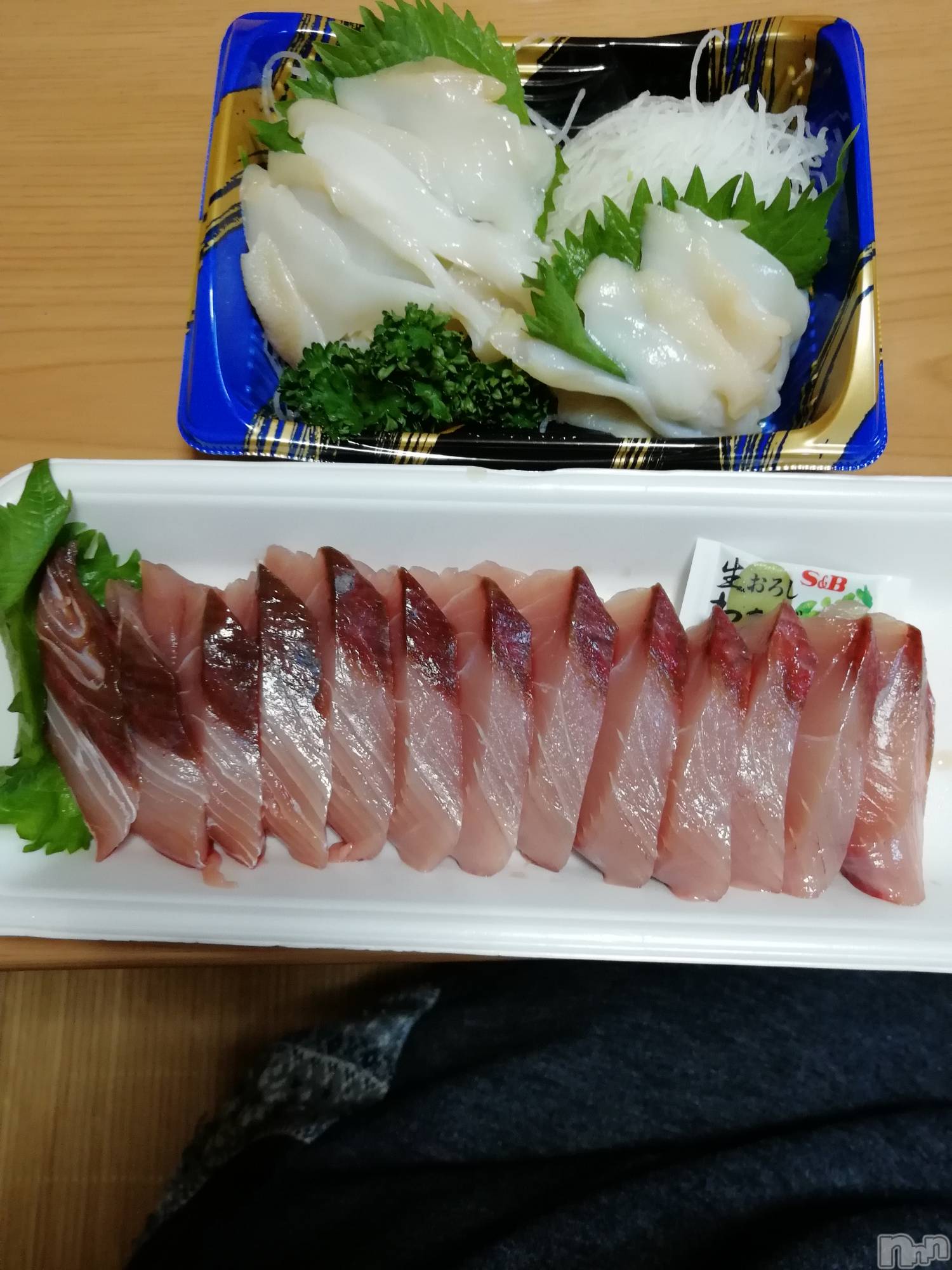 上越デリヘル上越最安値！奥様Deli急便(ジョウエツサイヤスネ！オクサマデリキュウビン)熟女エロパワー全開　あきほ(54)の2022年5月9日写メブログ「昨日は母の日でした。」